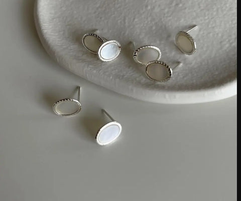 Shell Stud Earrings